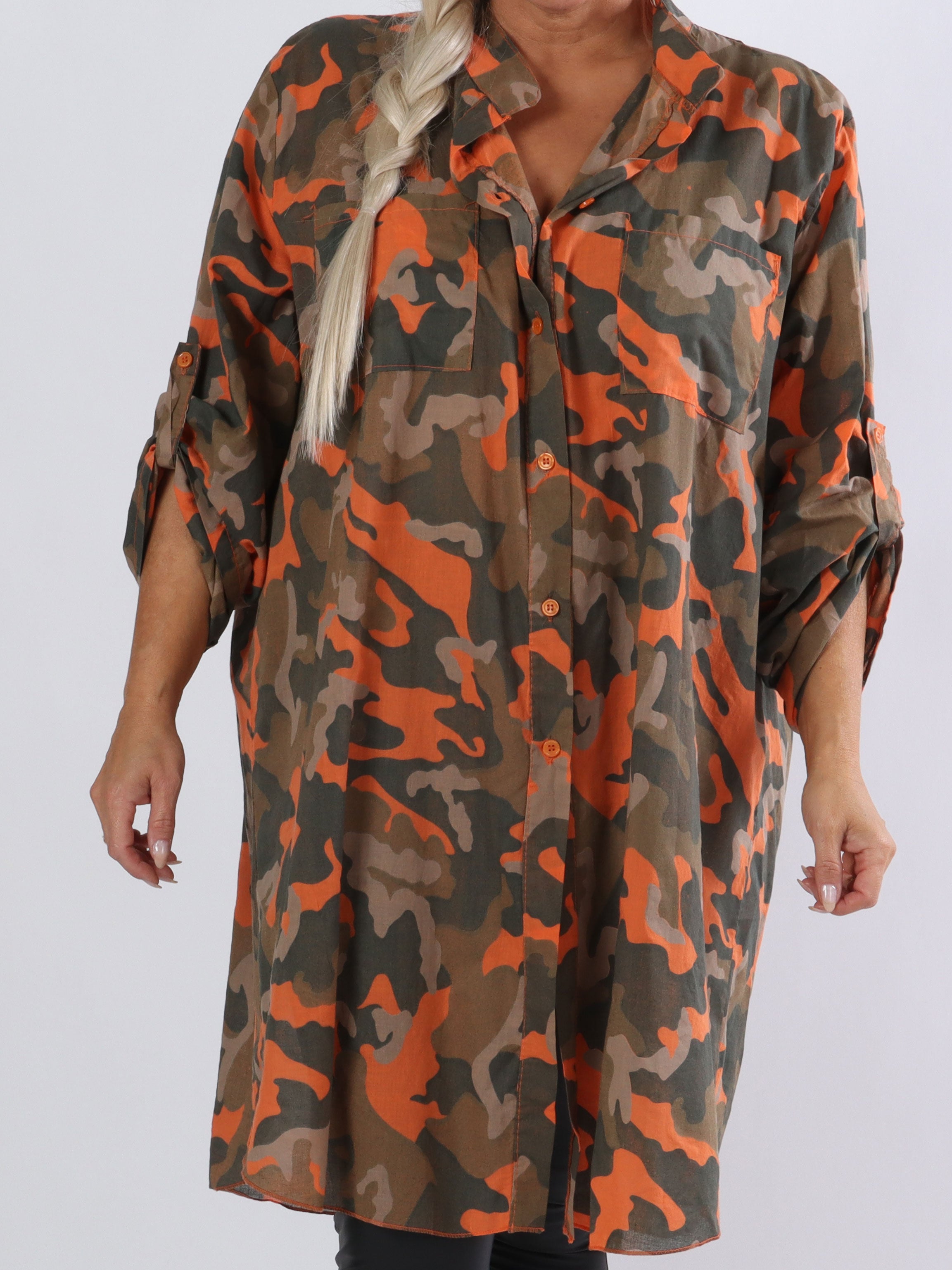 Berna Camo - Plus size skjorte i camouflageprint
